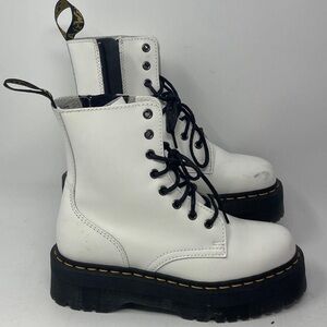 Dr Marten Unisex Jadon lace up platform boots